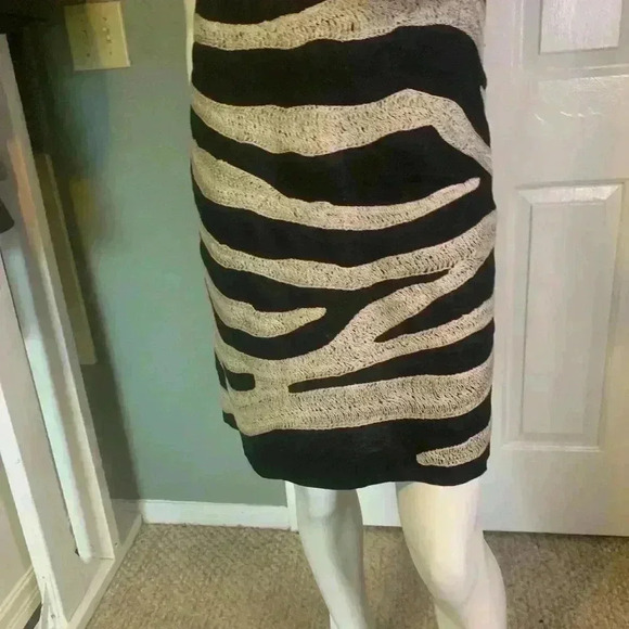 Michael Kors sleeveless 100% linen print zebra dress size 8 Black Beige. #301 - Picture 2 of 12
